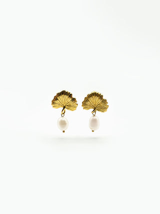 Coastal Girl Seashell Pearl Earrings